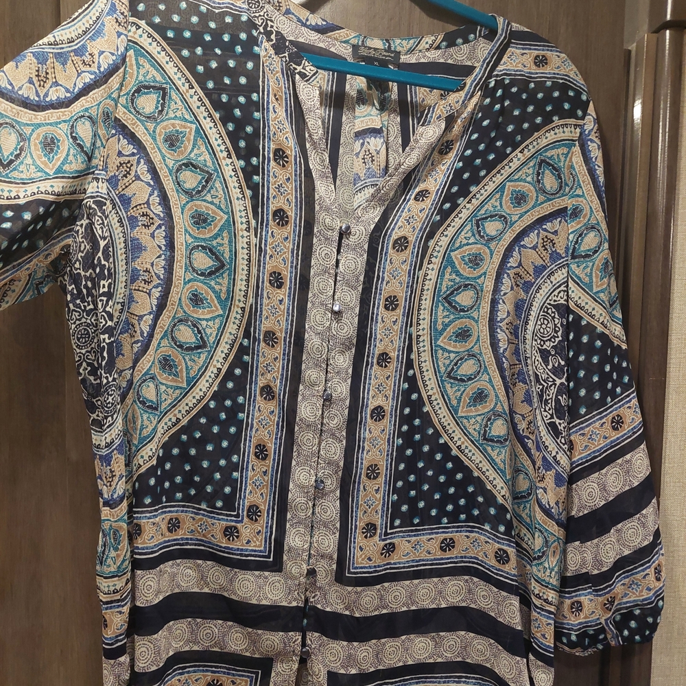 Lucky Brand Blue and Cream Patterned Tunic